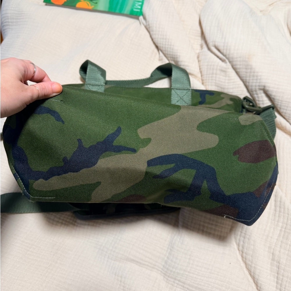 LL Bean Camo Tote Medium - Picture 4 of 6